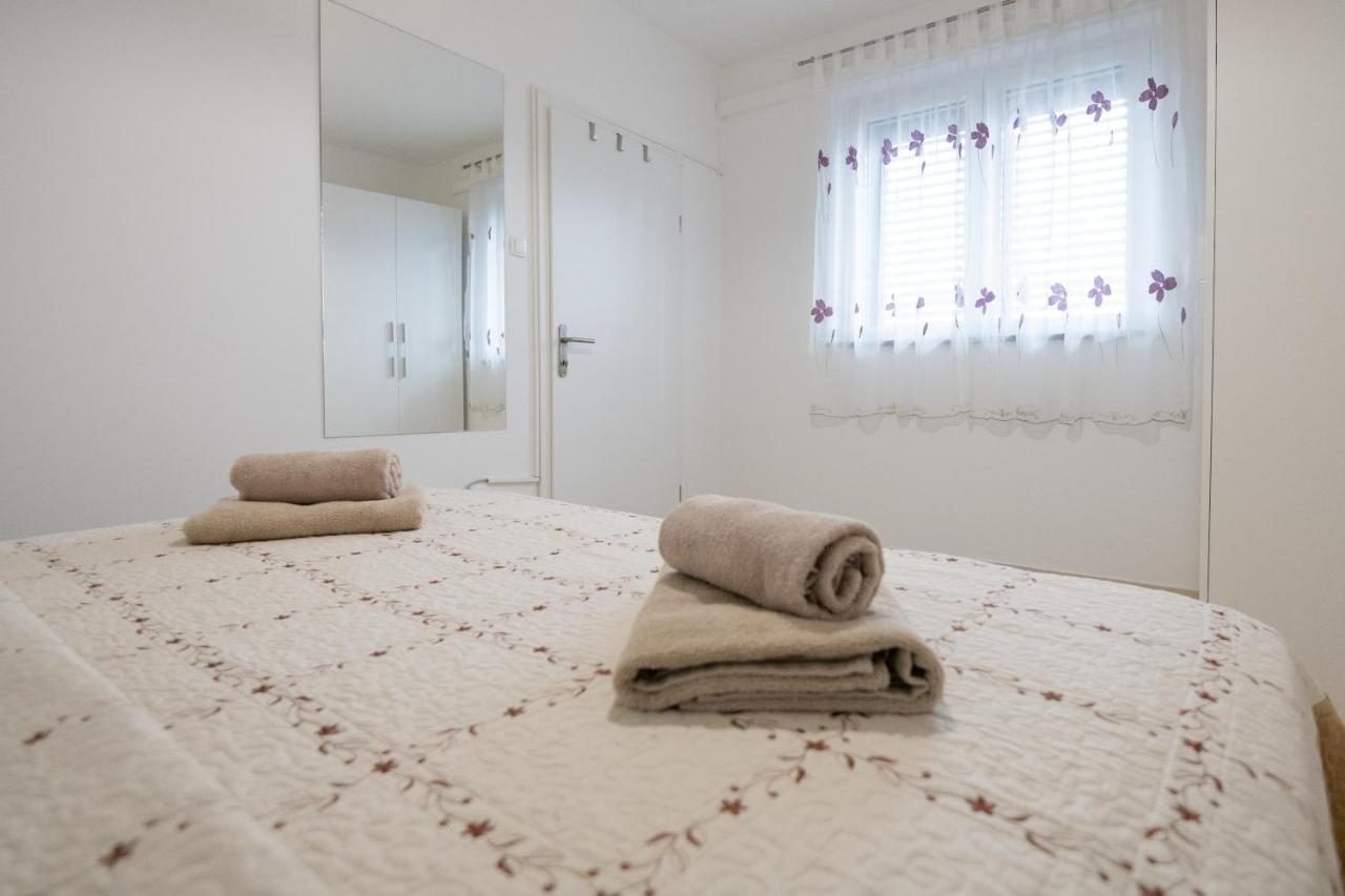 Apartman Ruza Подгора Экстерьер фото